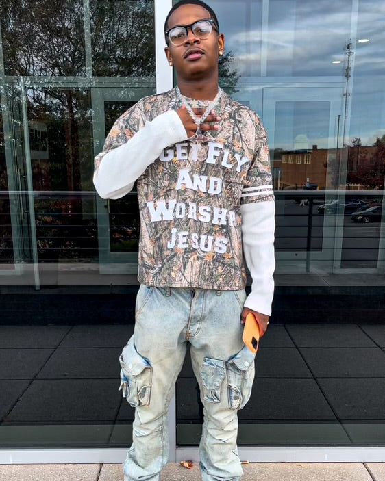 I GET FLY AND WORSHIP JESUS (CAMO)