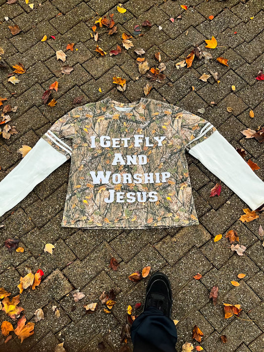 I GET FLY AND WORSHIP JESUS (CAMO)